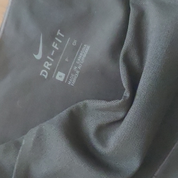 Nike - Picture 5 of 14